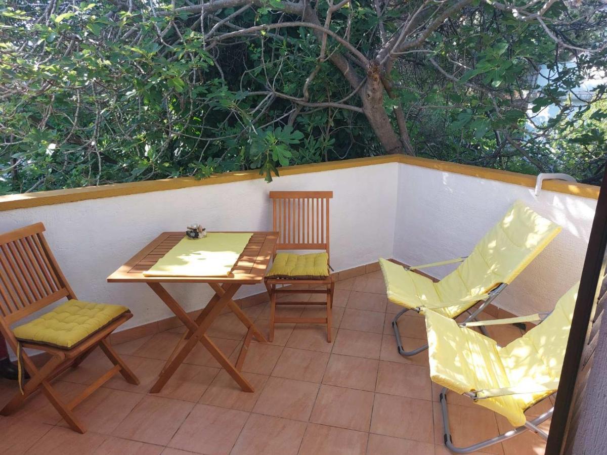Apartment Tonci Rab Town Exterior photo